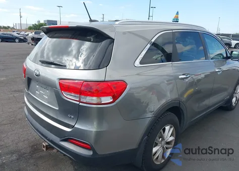 2016 Kia Sorento 3.3L Lx z USA, uszkodzony, nr VIN 5XYPGDA53GG104661